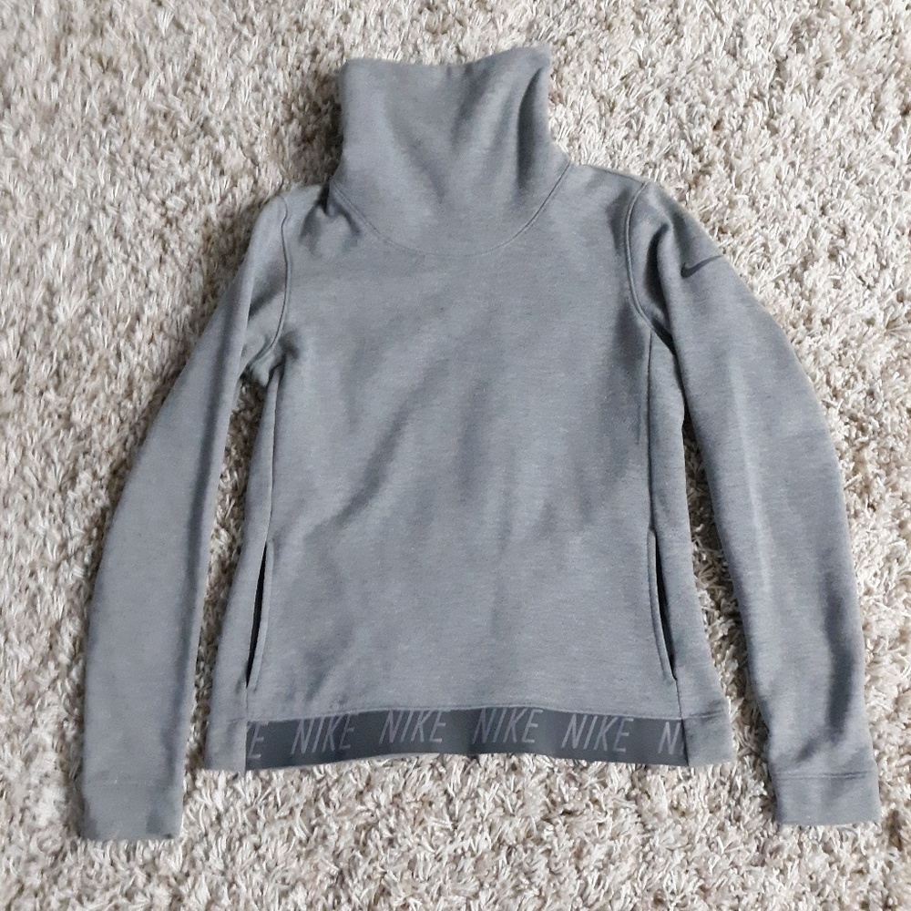 Women's Nike sweatshirt